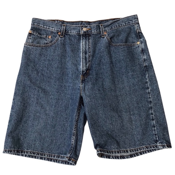 VTG Levi's Blue Jean Shorts Classic Denim Style Red Tab Mens 38x11 - Picture 2 of 5